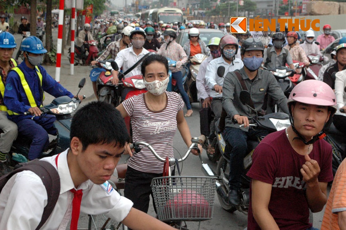 Duong Ha Noi un tac kinh hoang sau nghi le