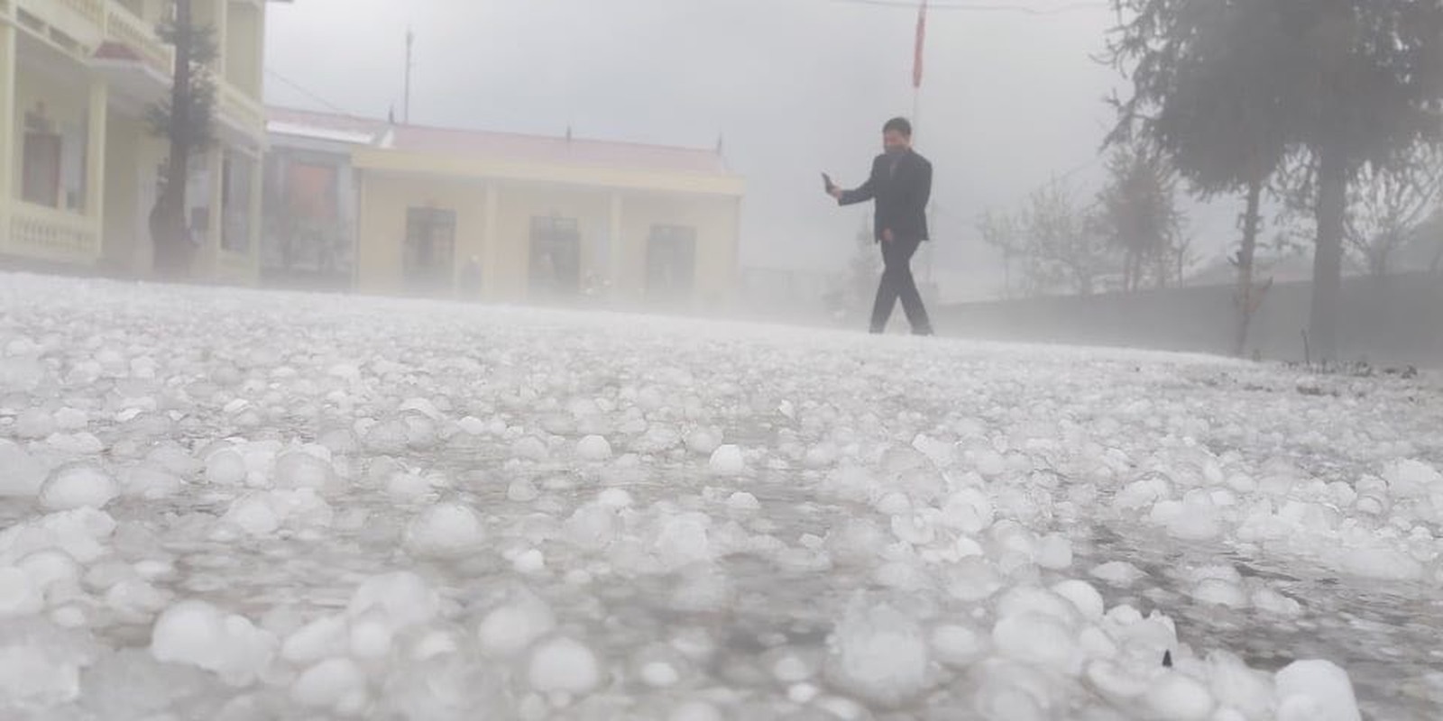 Lai Chau bi phu trang mua da nhin nhu chau Au-Hinh-12