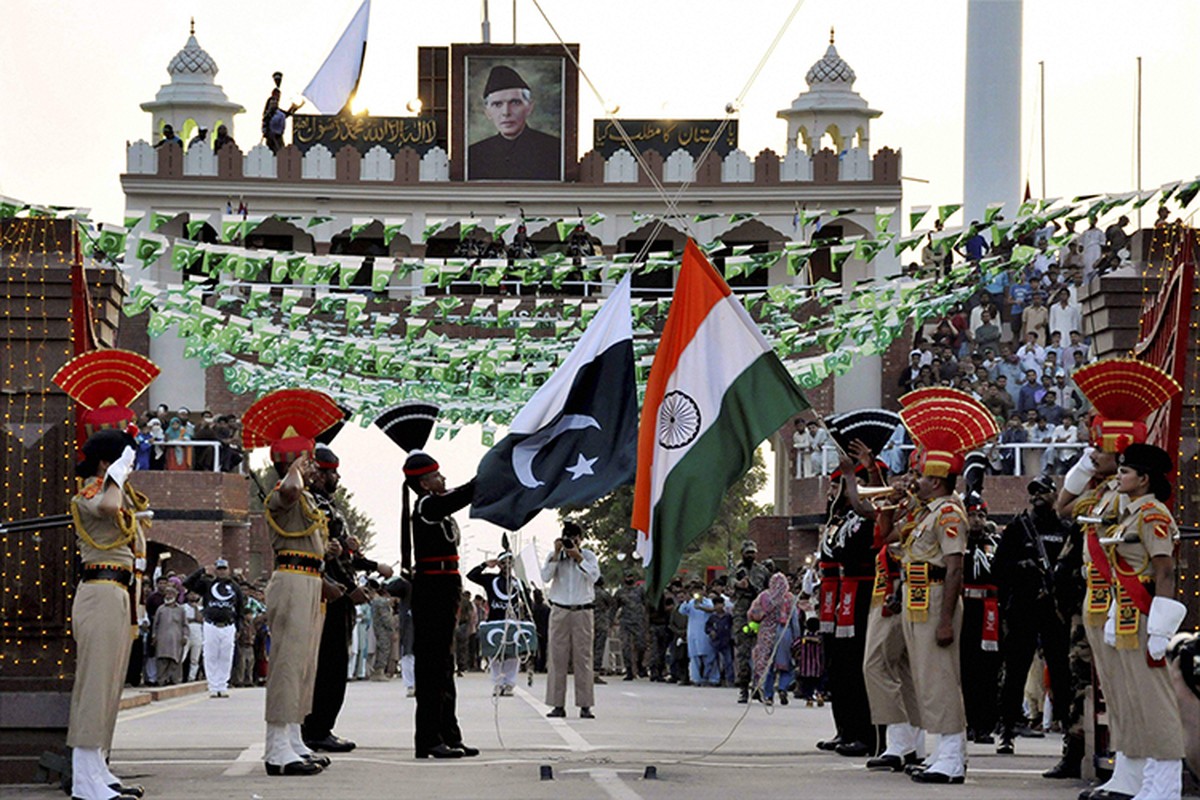 Pakistan ke dung giua trong xung dot Trung-An-Hinh-16