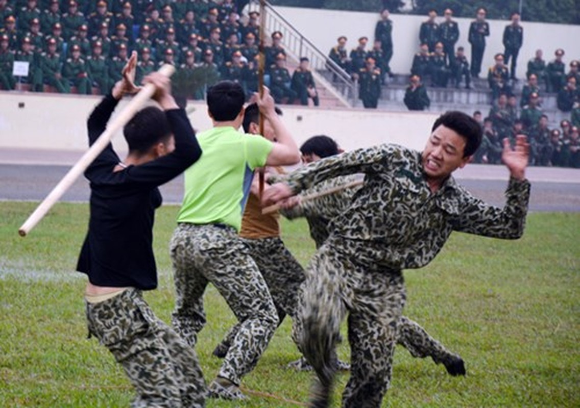 Muc kich Dac cong Viet Bac &quot;ren minh luyen nguoi&quot;-Hinh-7