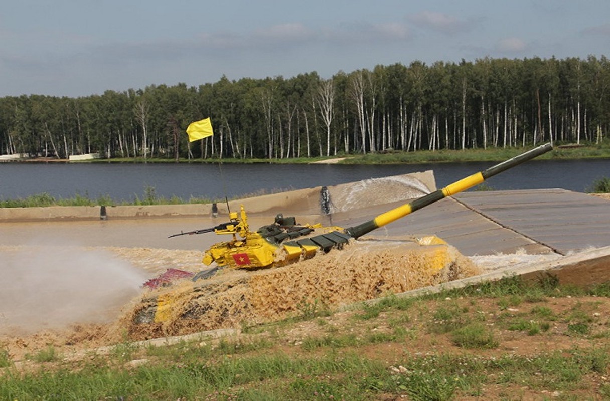 Xe tang T-72B3 Viet Nam hung dung tranh tai Tank Biathlon 2018-Hinh-8