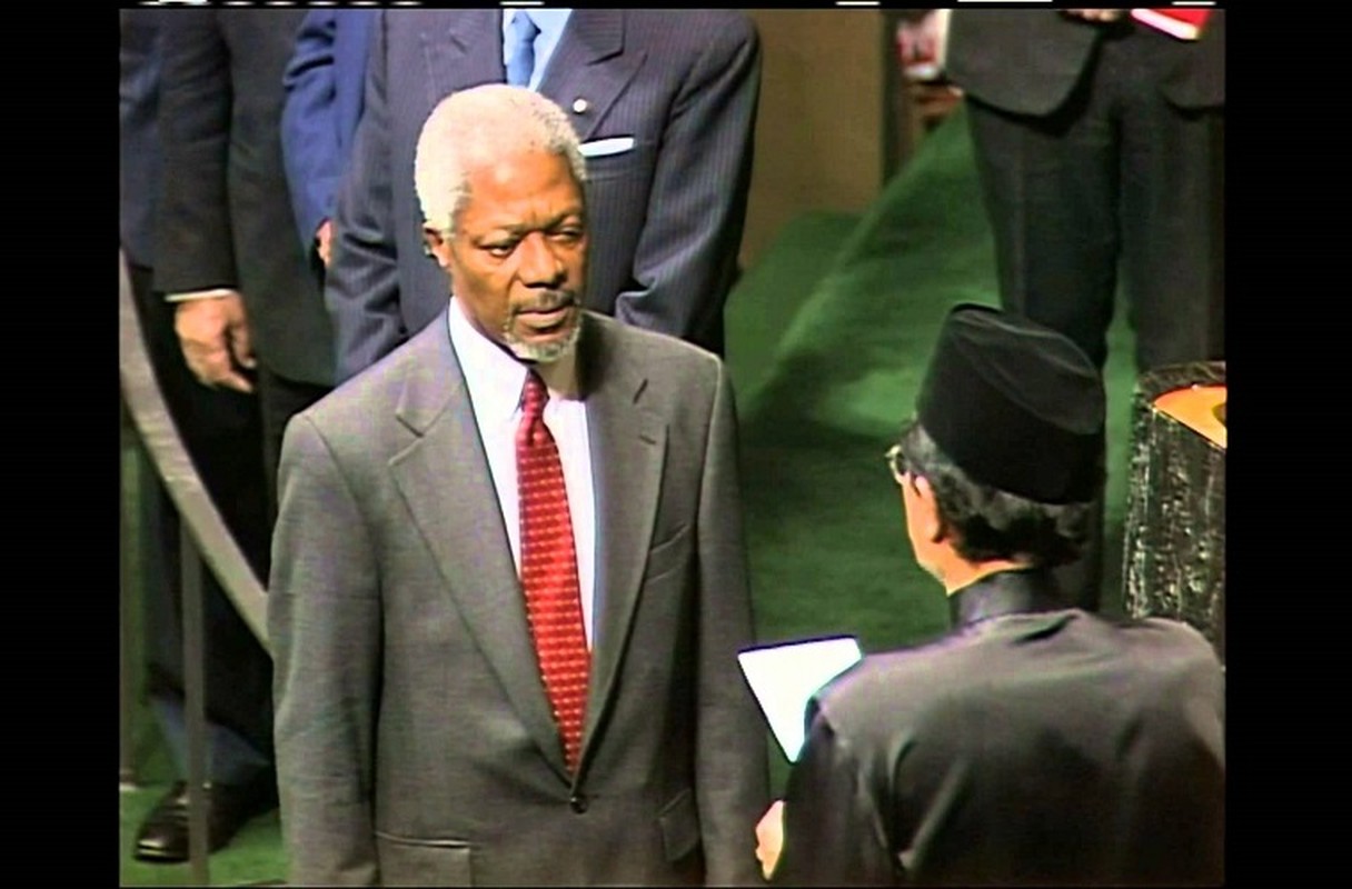 Nhin lai cuoc doi va su nghiep cua cuu Tong Thu Ky LHQ Kofi Annan-Hinh-3