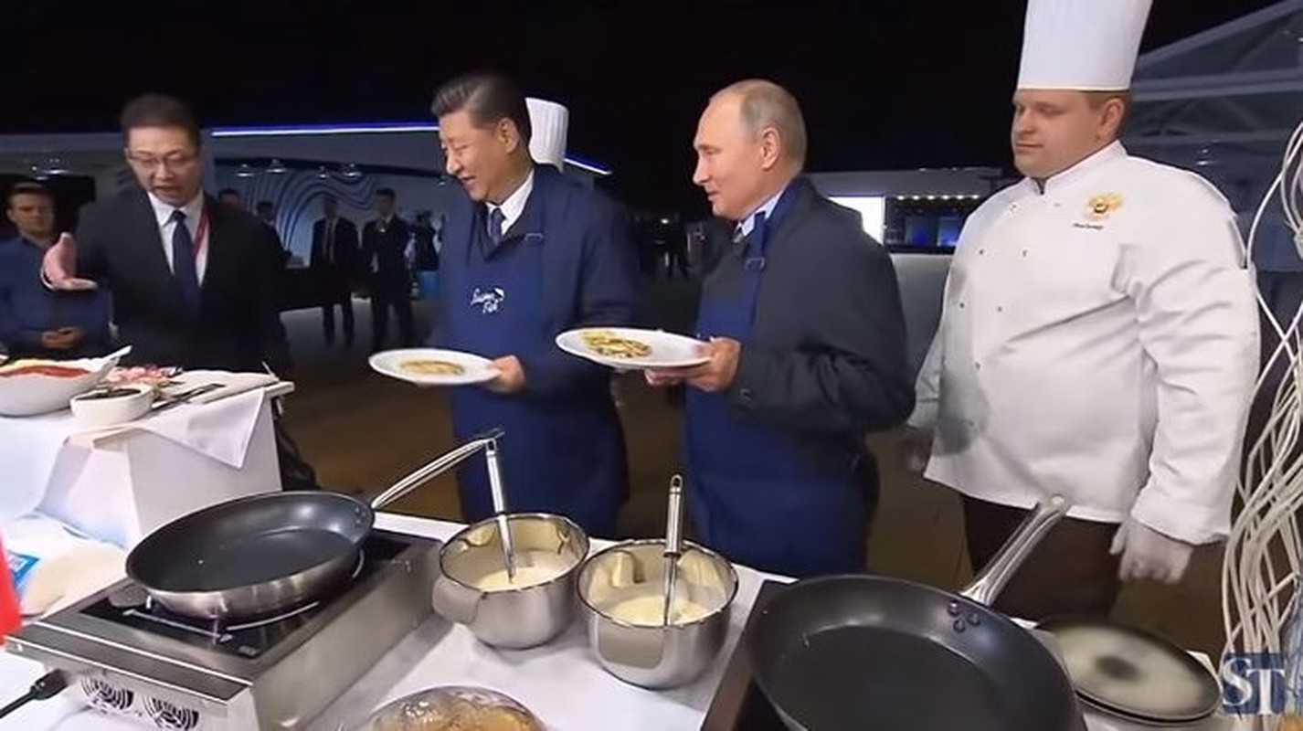 Tong thong Putin mang tap de lam banh kep moi Ong Tap Can Binh-Hinh-16