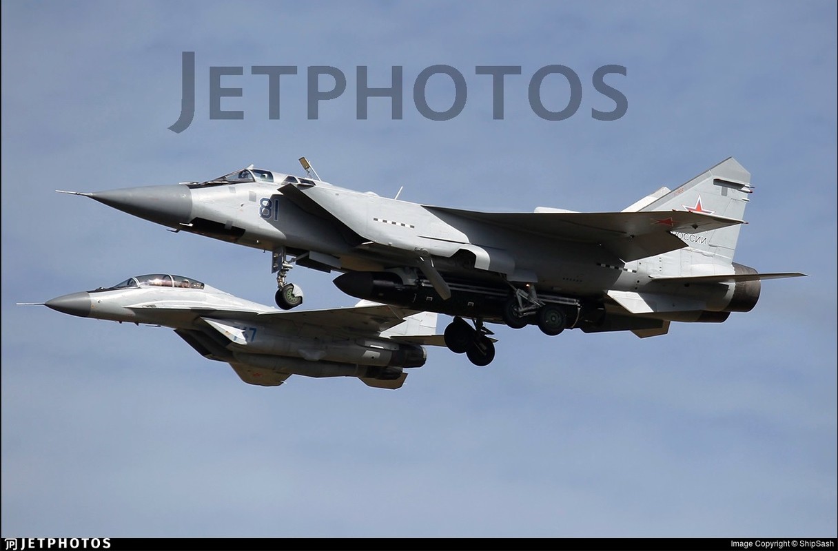 MiG-31 lan dau mang ten lua diet ve tinh, ca NATO nin tho-Hinh-3