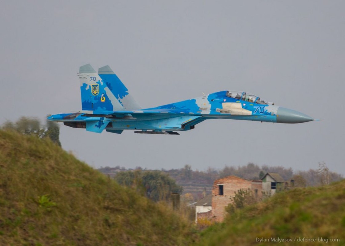 Lan dau tap bay voi Su-27 Ukraine, phi cong My tu nan?-Hinh-7