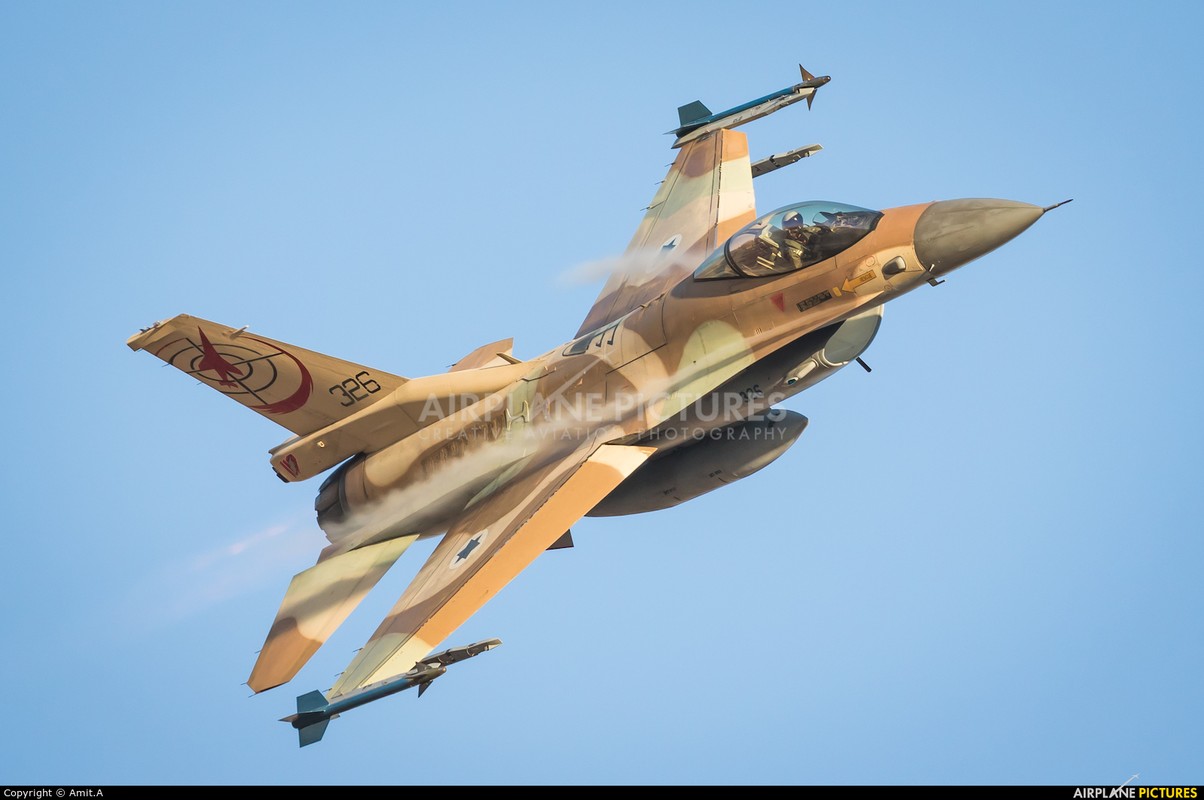 F-16 Israel gio chieu tro tim cach danh up S-300 cua Syria-Hinh-4