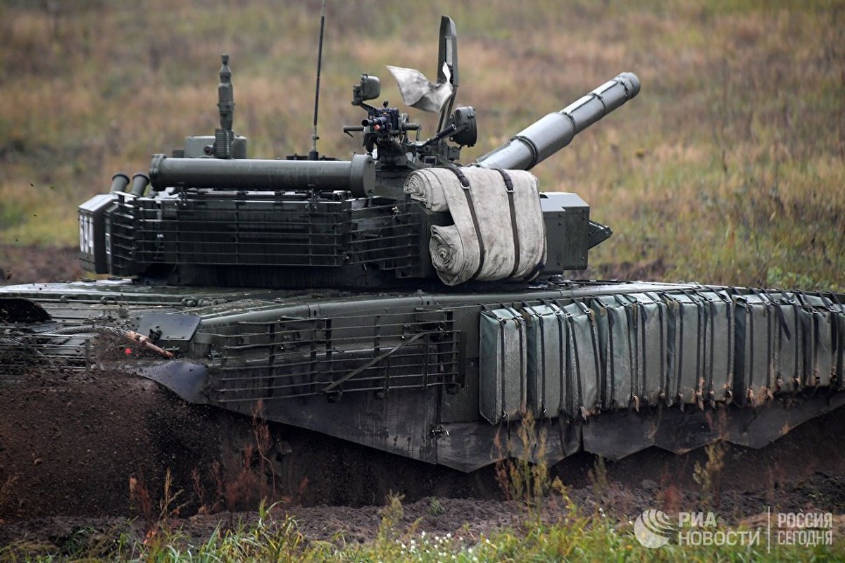 Nga chi can den T-72 cung du khien Ukraine khiep so-Hinh-11