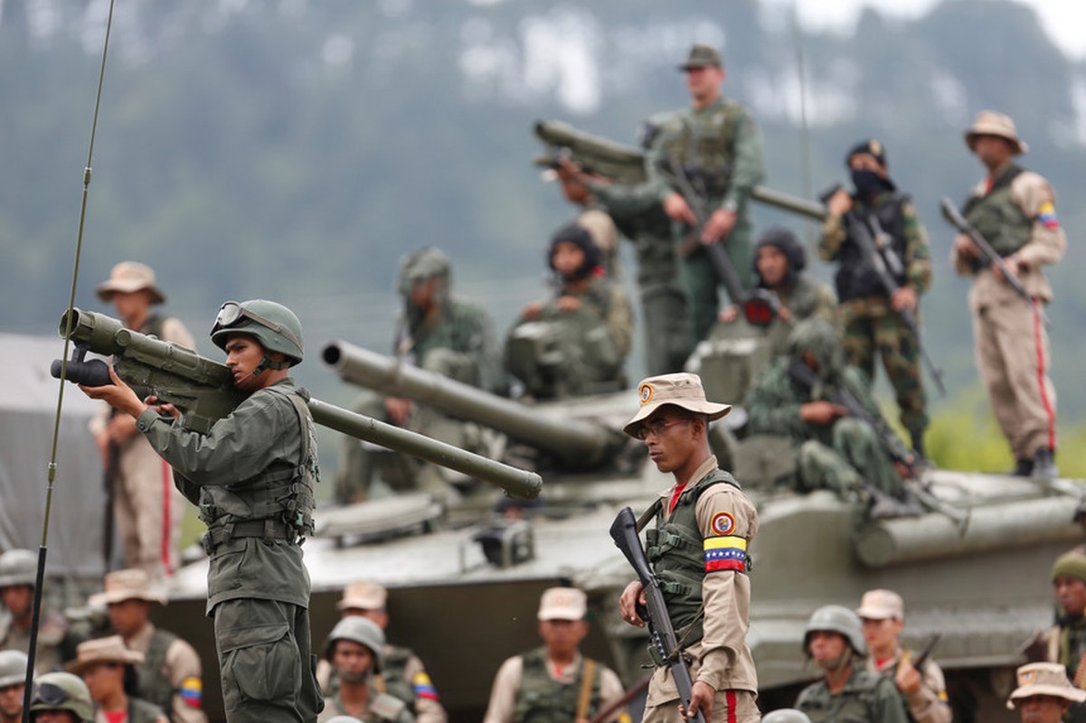 Quan doi Venezuela khong de bi bat nat du “ngheo” nhat Nam My-Hinh-5