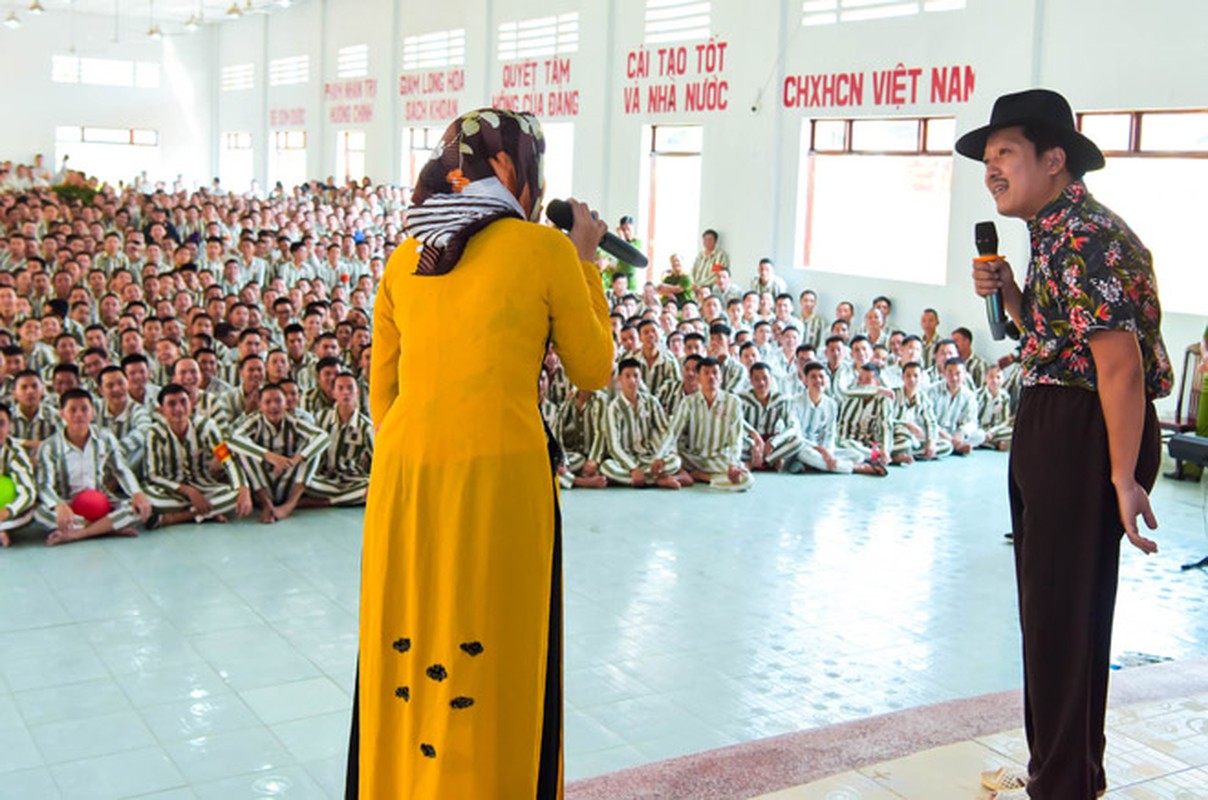 Mr. Dam, Truong Giang vao trai giam lam dieu dac biet ngay Tet-Hinh-6