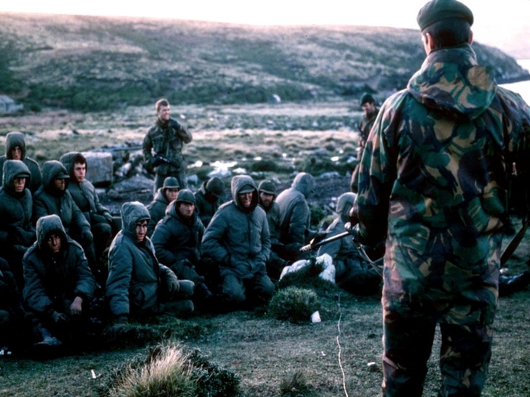 Anh: Nhin lai cuoc chien Falklands 37 nam truoc-Hinh-14