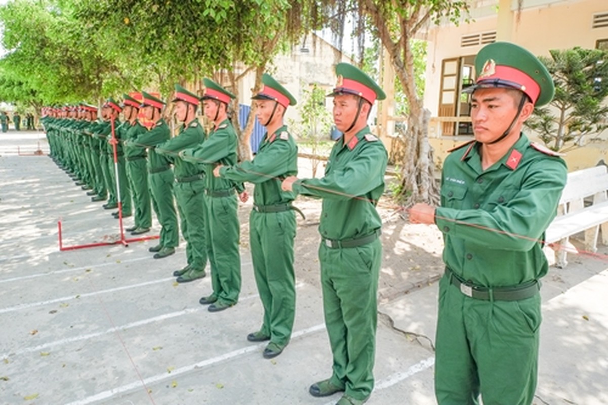 Mot ngay trai nghiem cung tan binh tren thao truong-Hinh-2