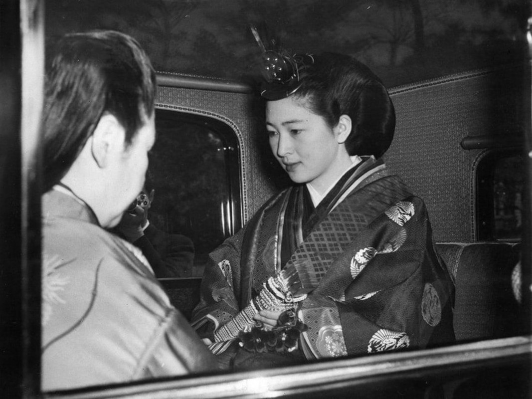 Chuyen tinh the ky cua Nhat hoang Akihito va Hoang hau Michiko-Hinh-4