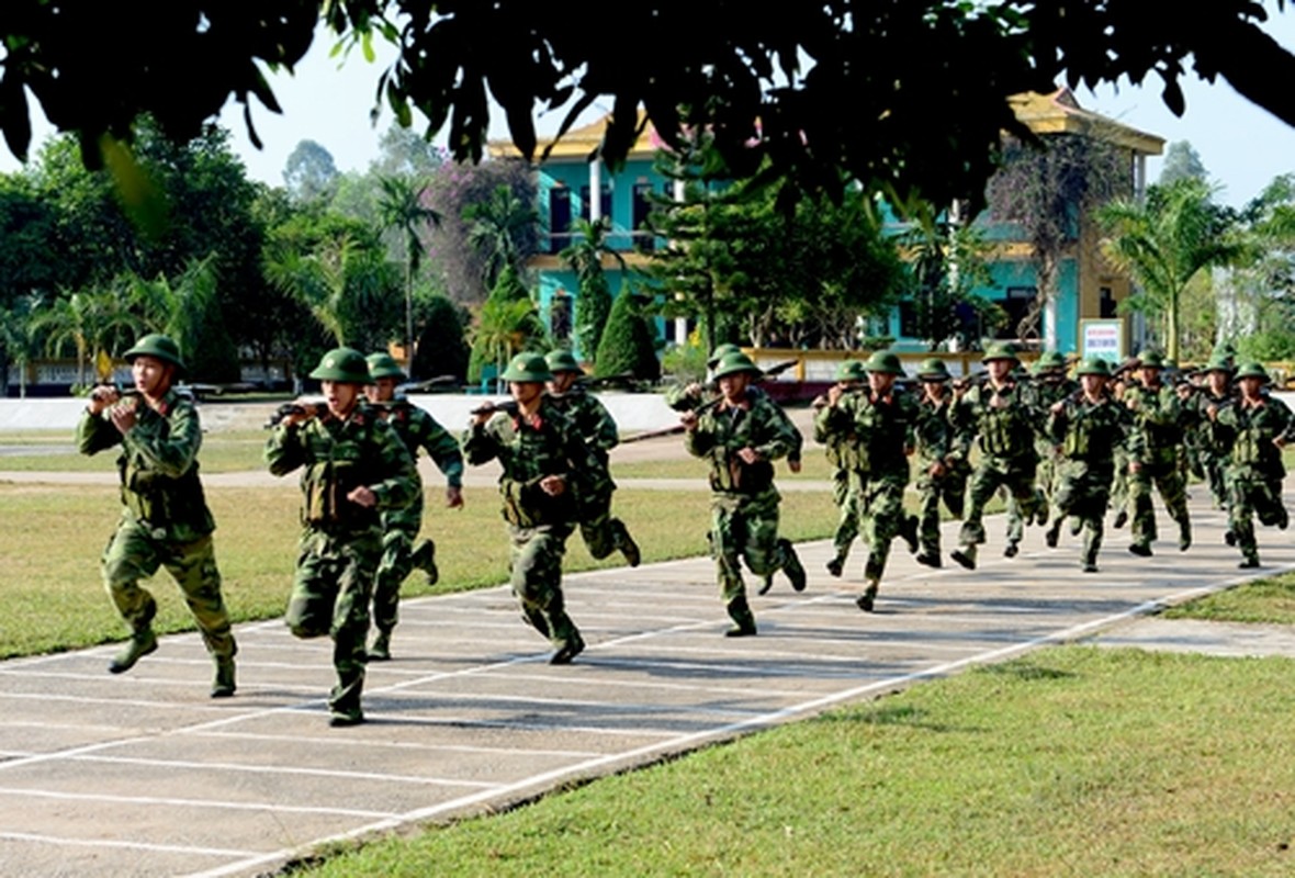 Quan doan 2: “Than toc, Tao bao, Quyet thang” trong thoi binh-Hinh-11