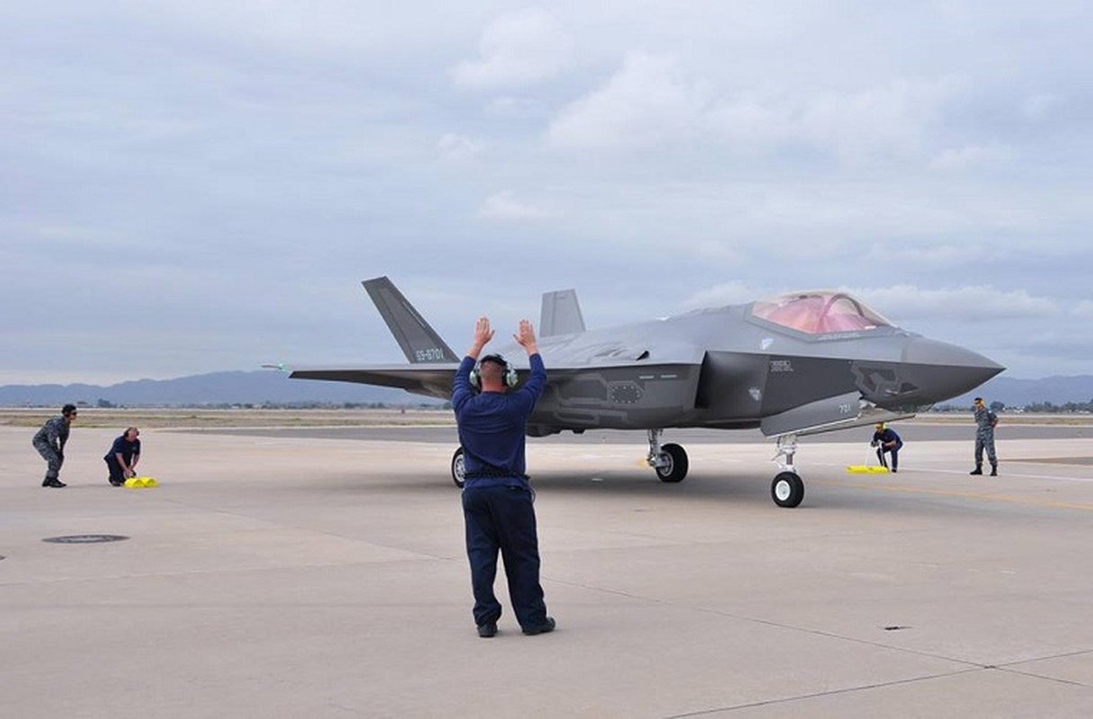 Nhan tiem kich F-35, Nhat Ban 