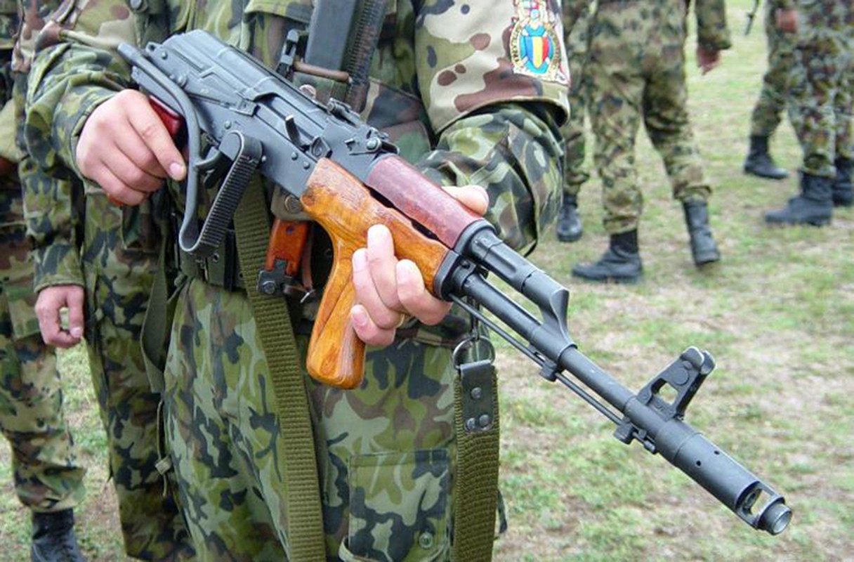 AIMS-74 co that su sao chep sung truong tan cong AK-74?-Hinh-2