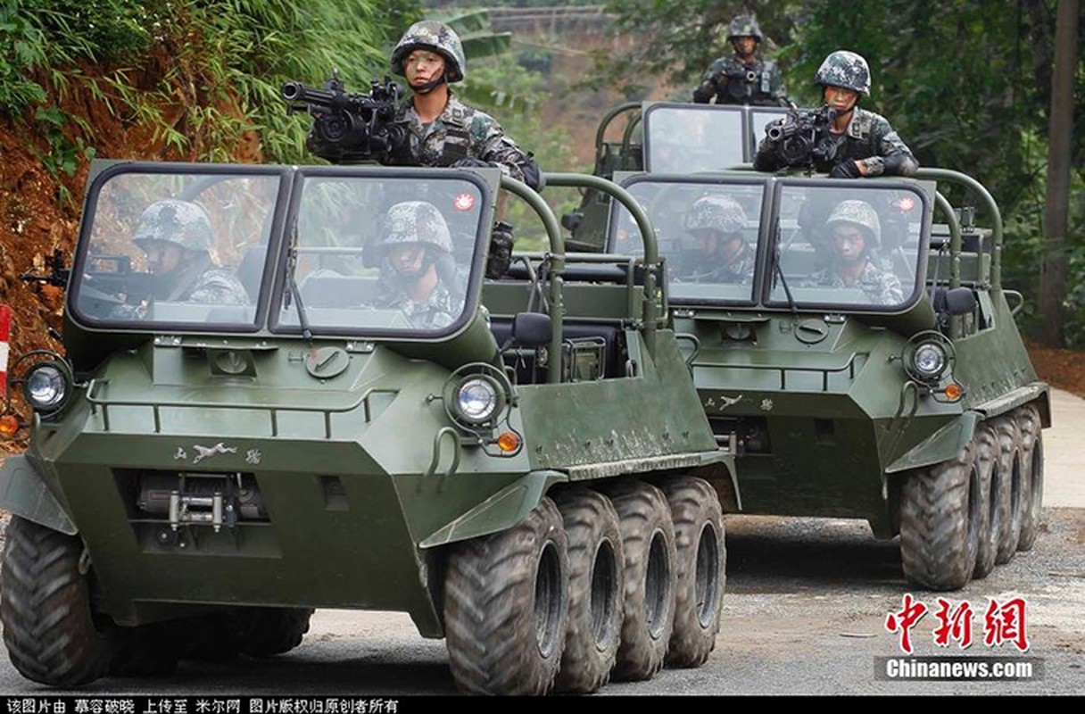 Soi xe dia hinh ATV cua bo binh co gioi Trung Quoc-Hinh-8