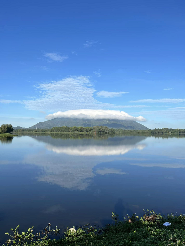 Giai ma vat the la giong “dia bay” xuat hien tren bau troi Nga-Hinh-9