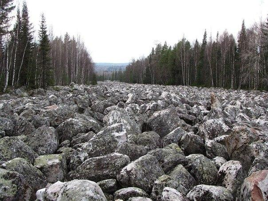 Большое каменное курганская область. Большая каменная река. Каменная россыпь. Big Stone River. Большая каменная 3.