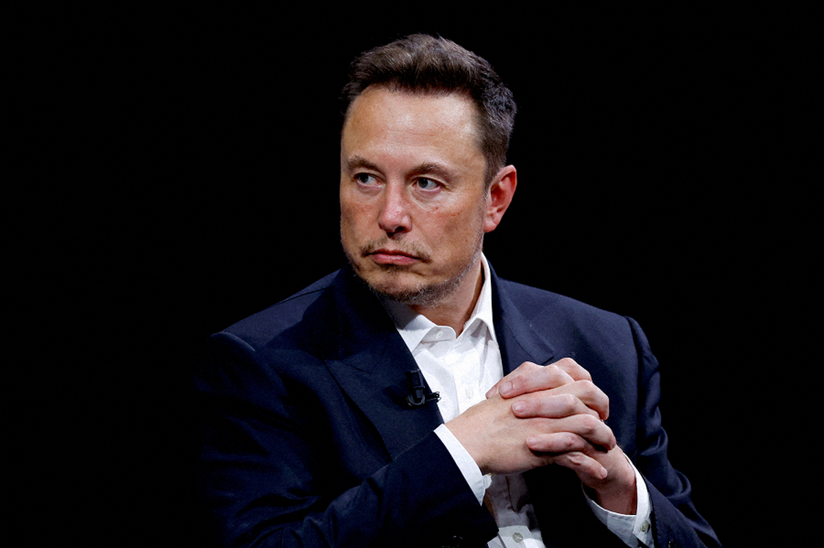 Ty phu Elon Musk tiet lo cuc chan dong ve nguoi ngoai hanh tinh
