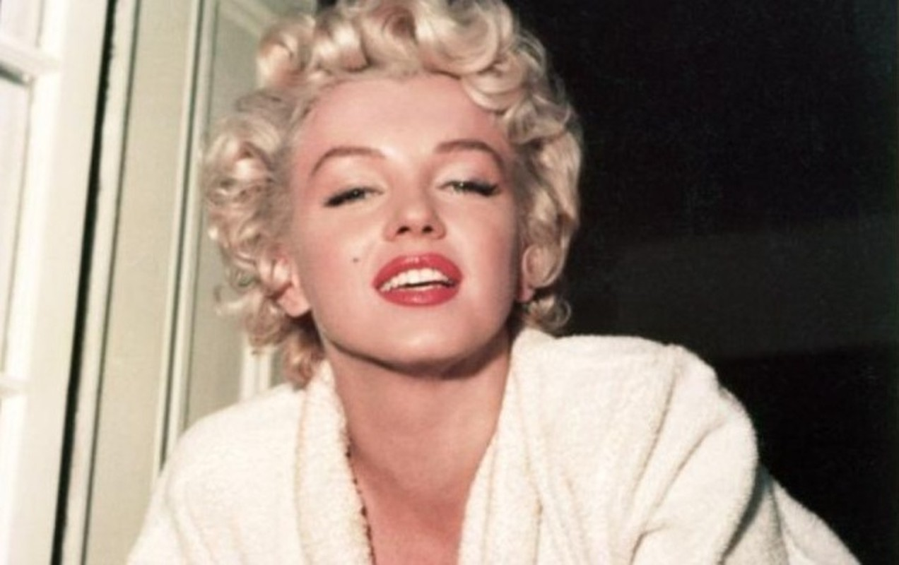 Dung AI 'tai sinh' nu minh tinh Marilyn Monroe, ket qua gay bat ngo-Hinh-9