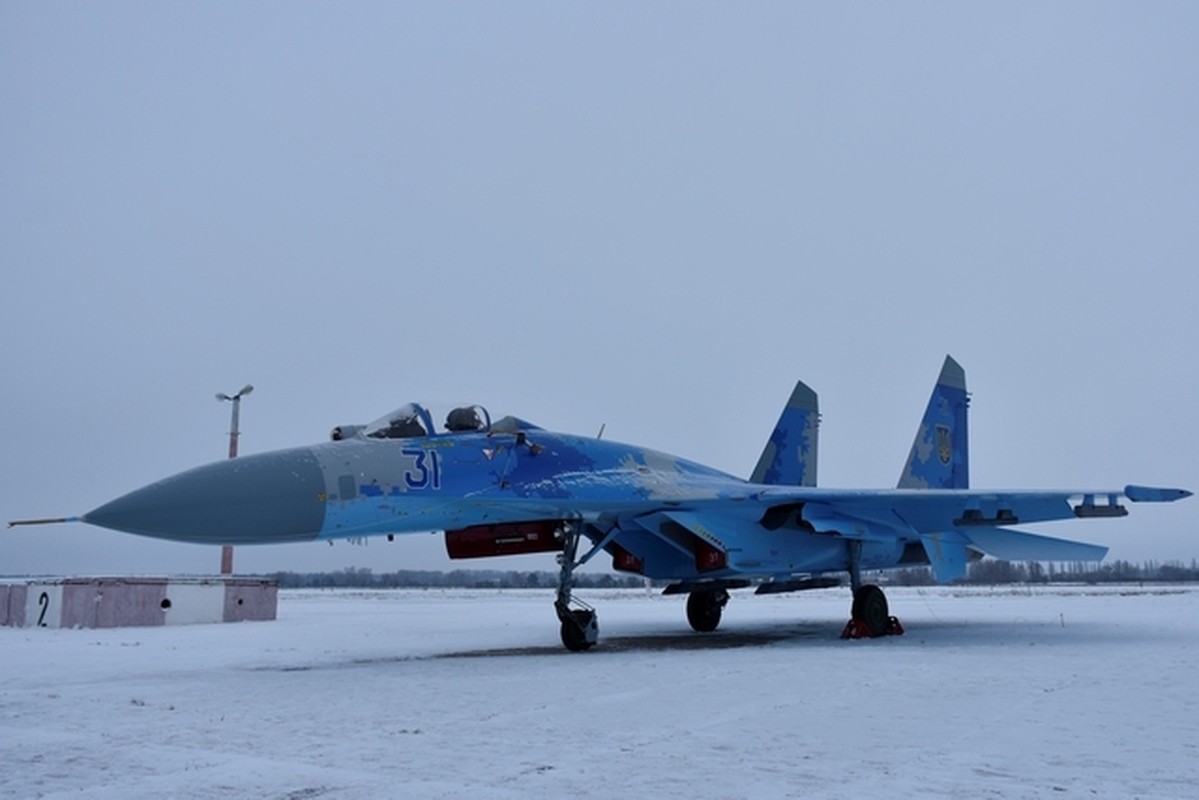 Lanh thau xuong khien tiem kich MiG-29 cua Ukraine bi bang phu kin-Hinh-10