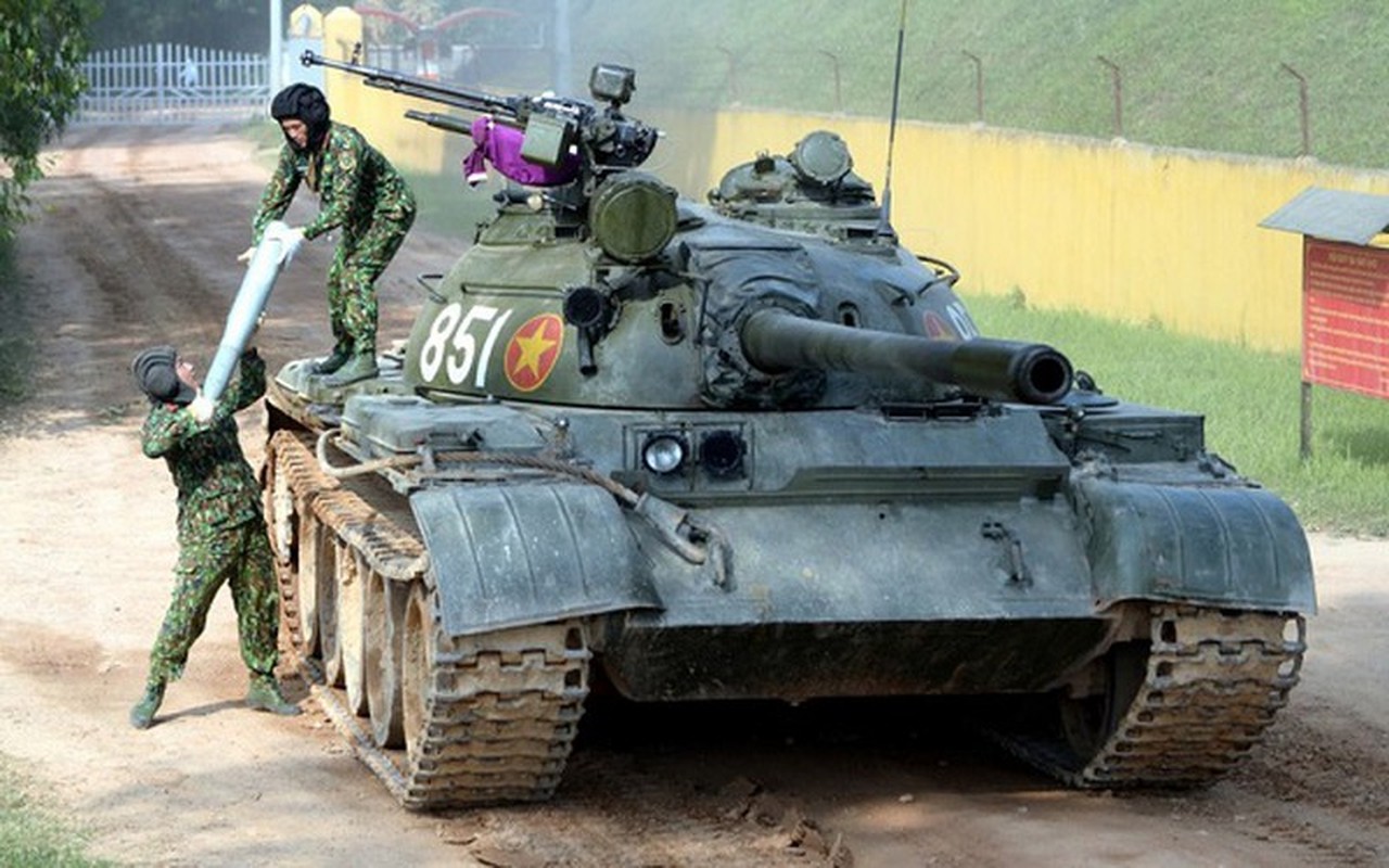 Xe tang T-55 Viet Nam can them gi de co the phong duoc ten lua?-Hinh-5