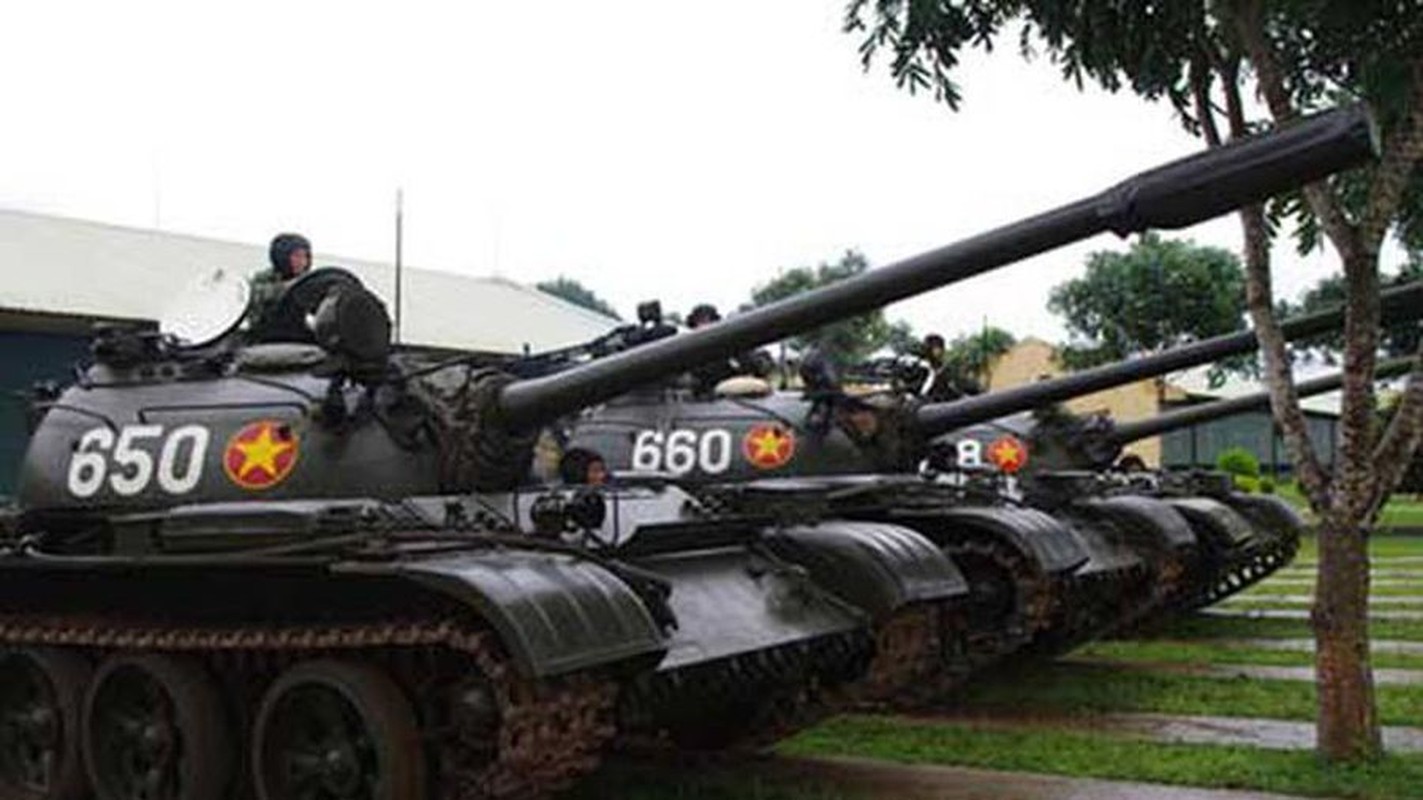 Xe tang T-55 Viet Nam can them gi de co the phong duoc ten lua?-Hinh-8