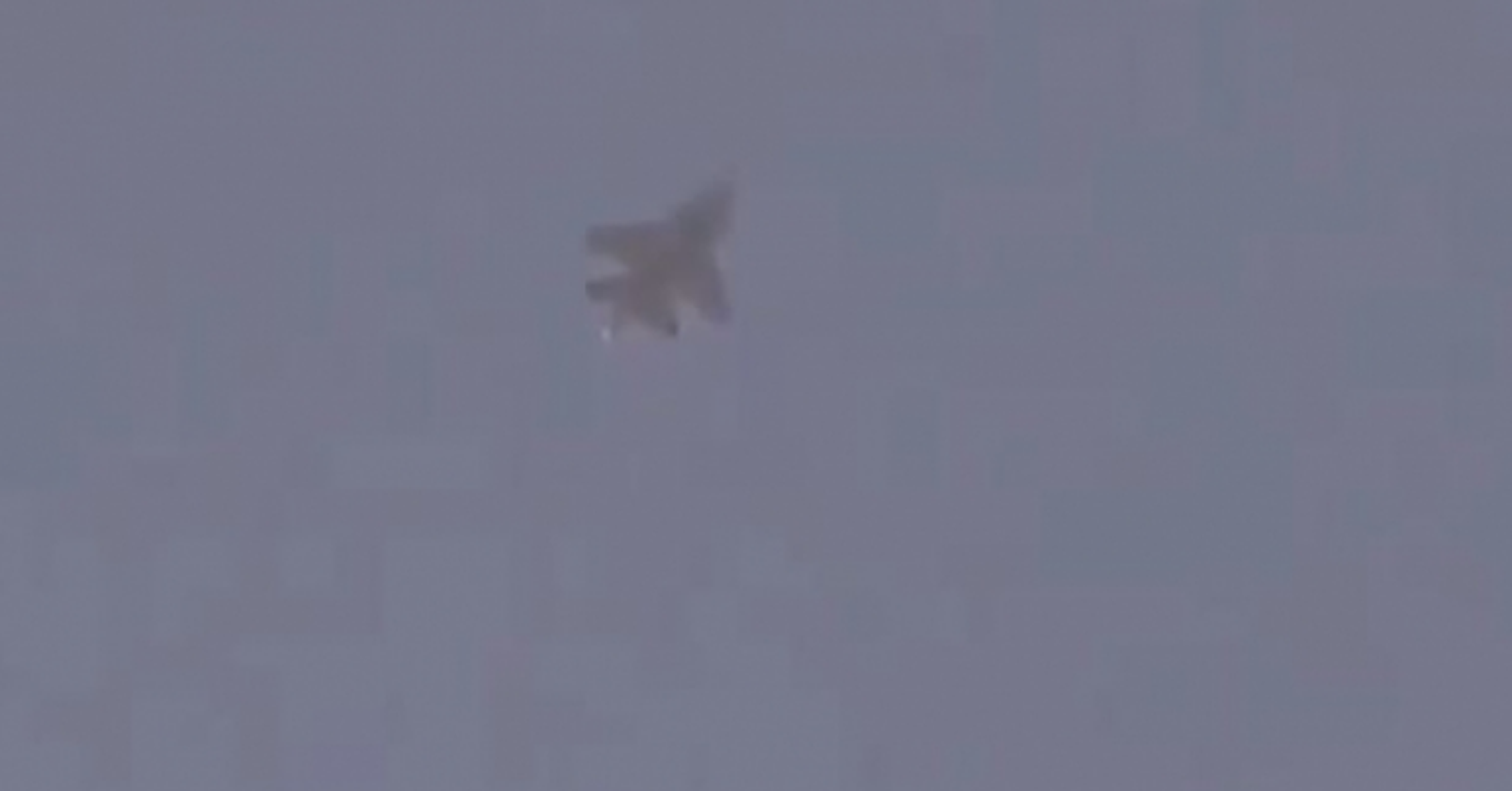 Phat hien Su-30SM cua Nga tiep tuc khong kich o Idlib, Syria