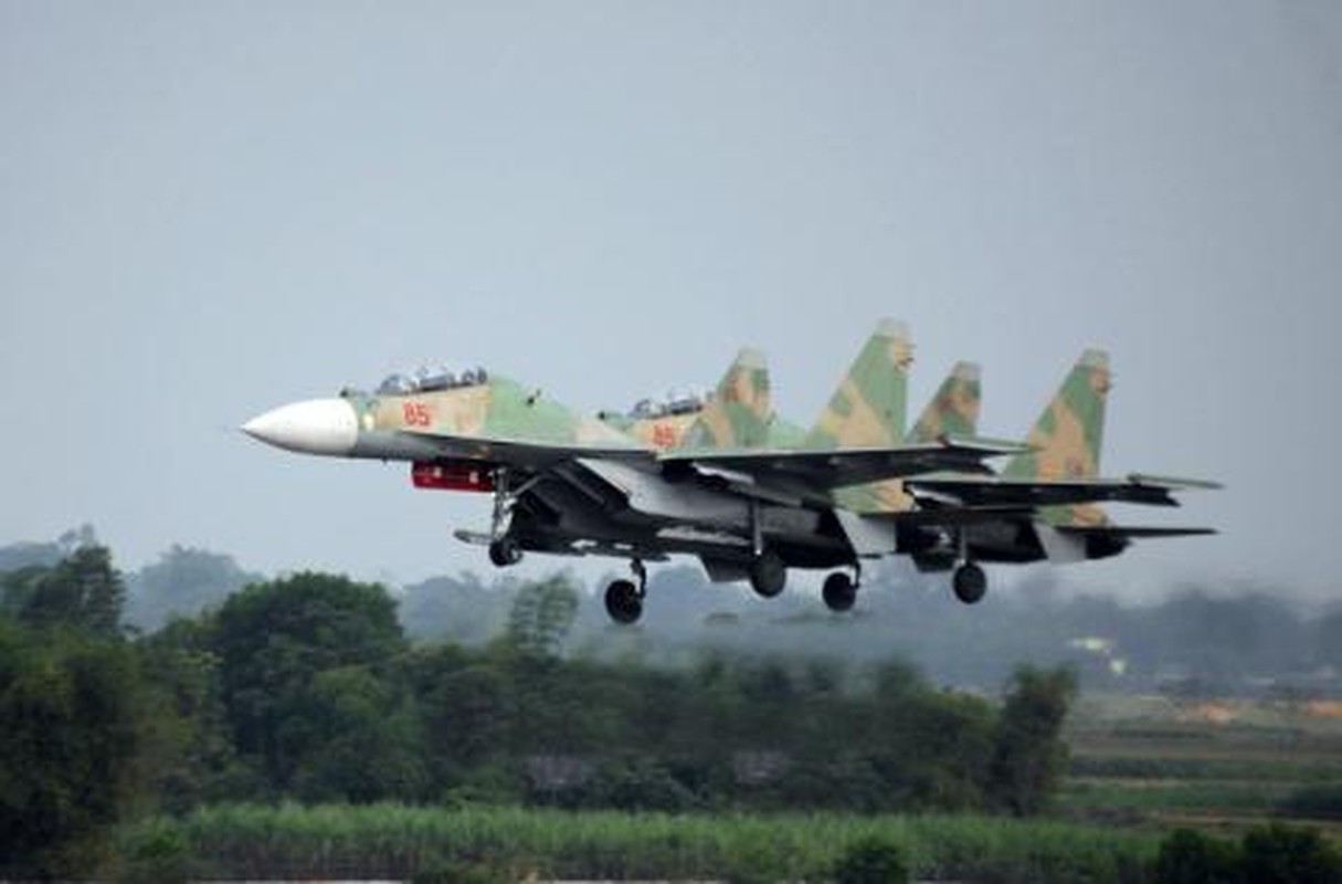 Bao Nga goi tiem kich Su-30 cua Viet Nam la “Vua Bau Troi“
