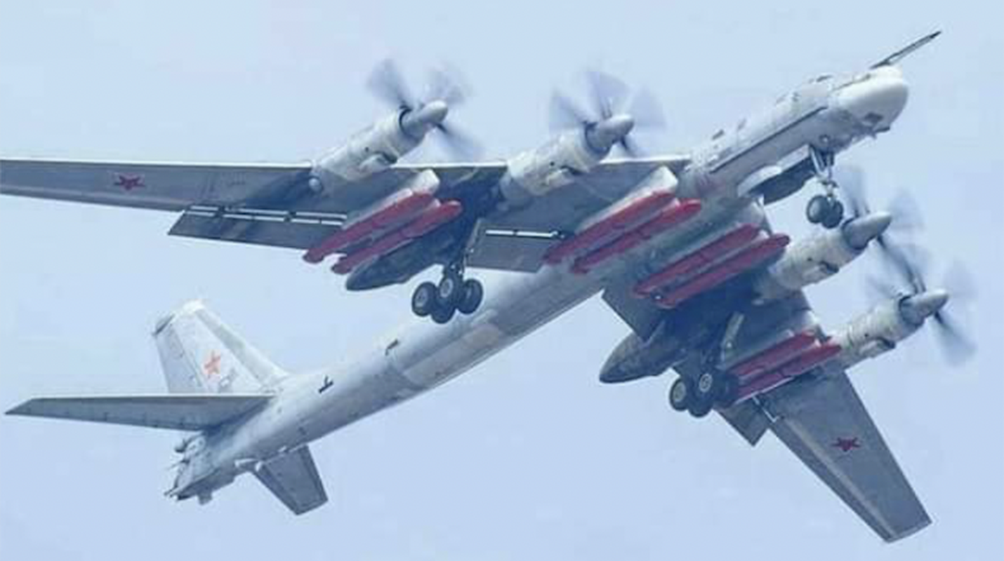 Nga lan dau lo dien may bay nem bom thay the Tu-95 va Tu-160-Hinh-13