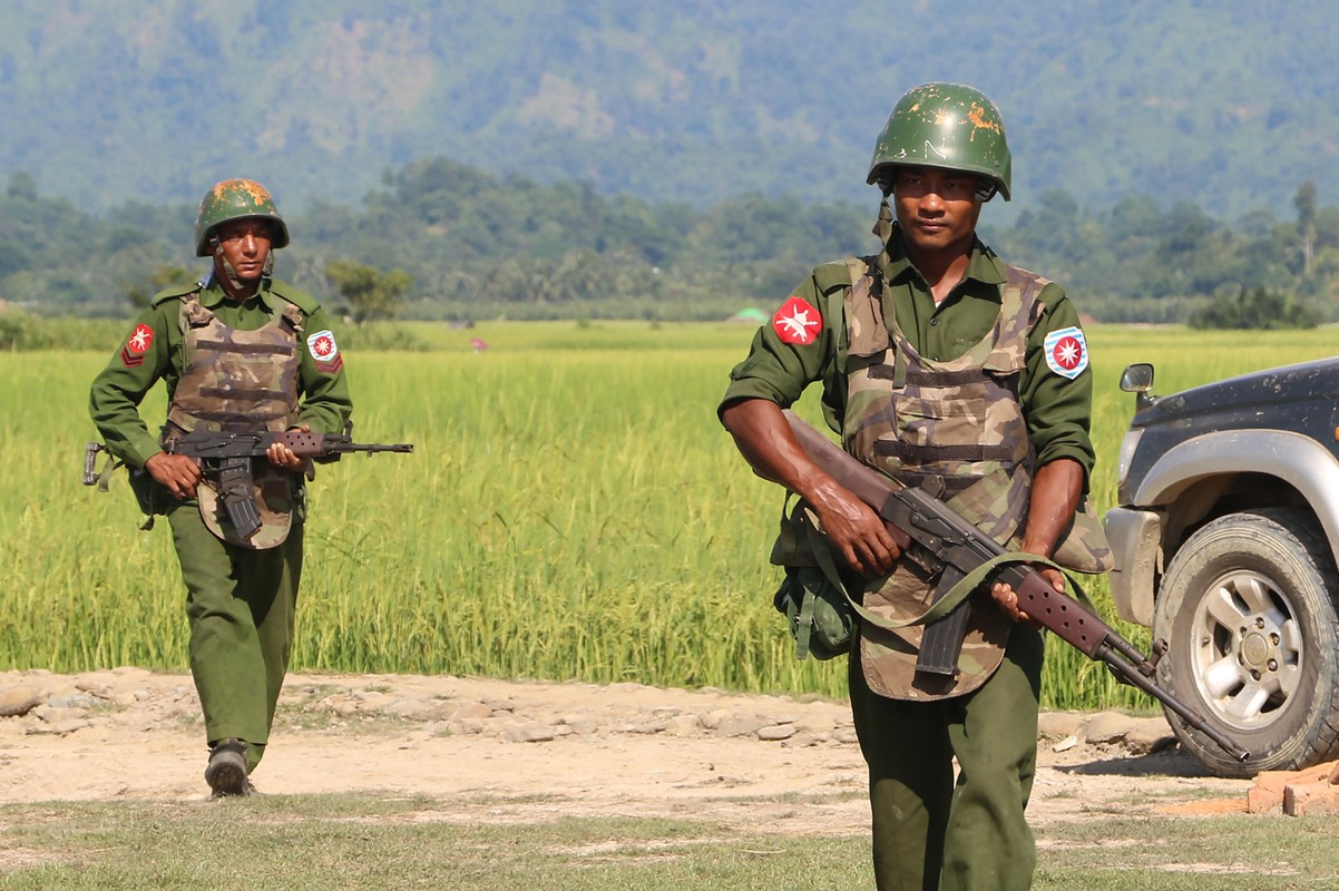 Quan doi Myanmar co kha nang tu san xuat vu khi khung ra sao?-Hinh-2