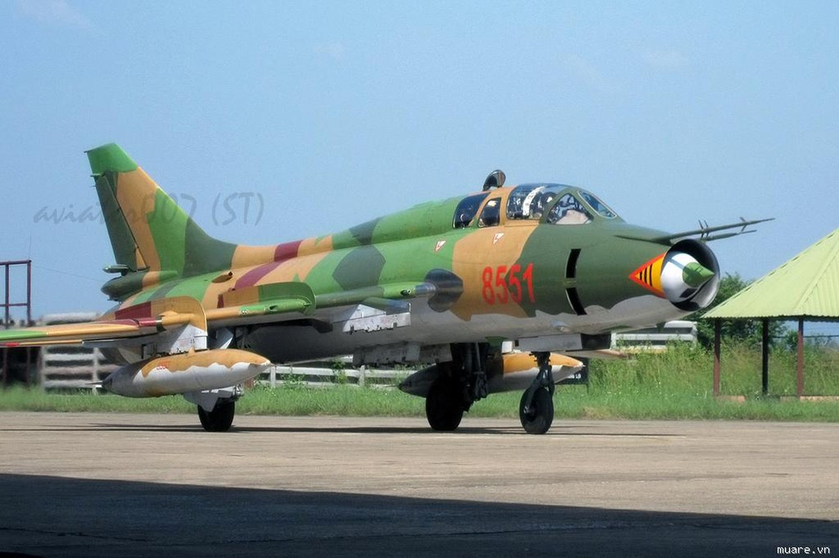 Man nhan voi bien doi bon chiec tiem kich - bom Su-22 Viet Nam-Hinh-10