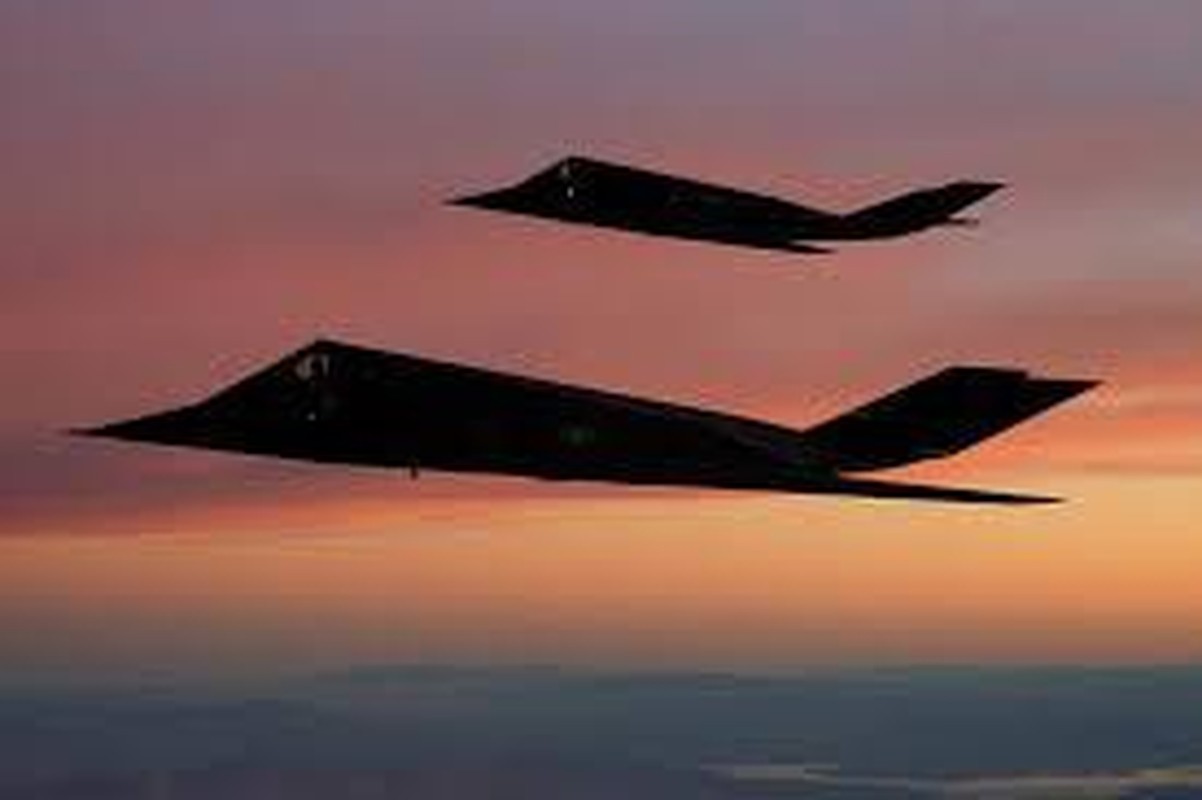 Bat ngo: Nam Tu tung ban trung hai may bay tang hinh F-117A cua My-Hinh-28