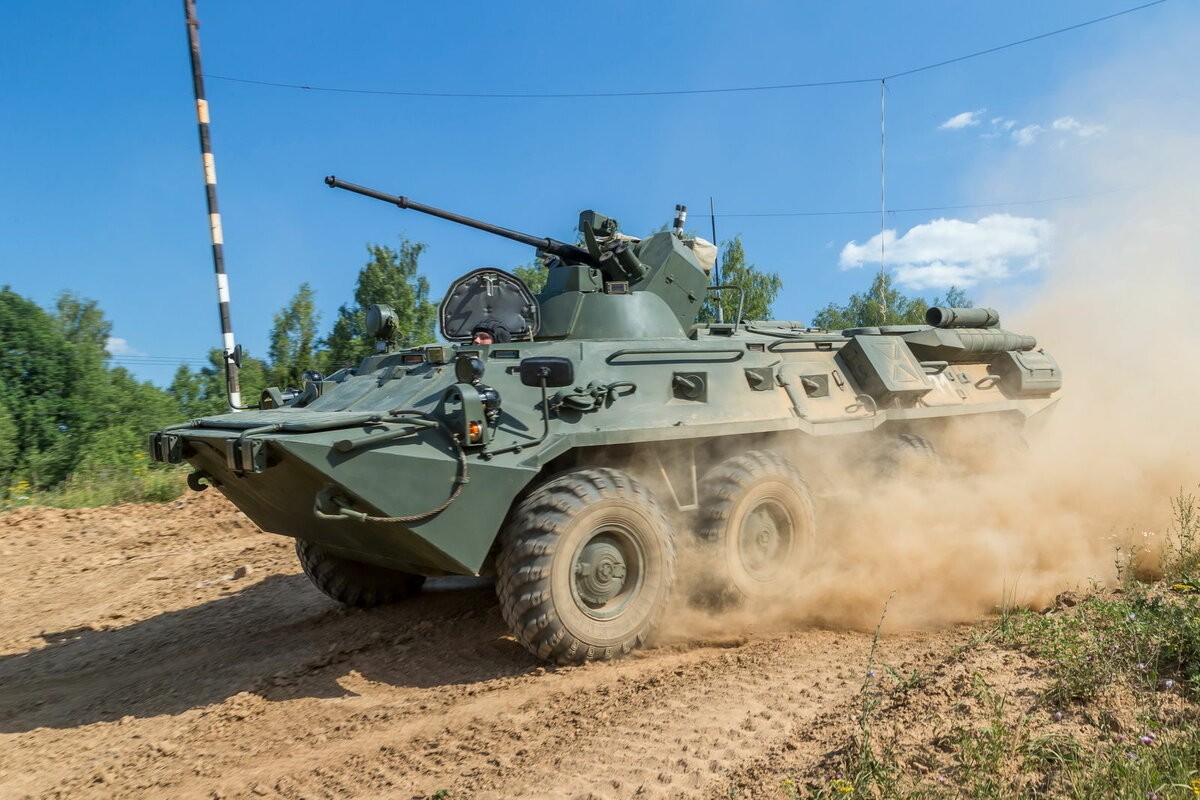 Nga: Tai xe cong nghe bi thiet giap BTR-82A dam bep dau-Hinh-12
