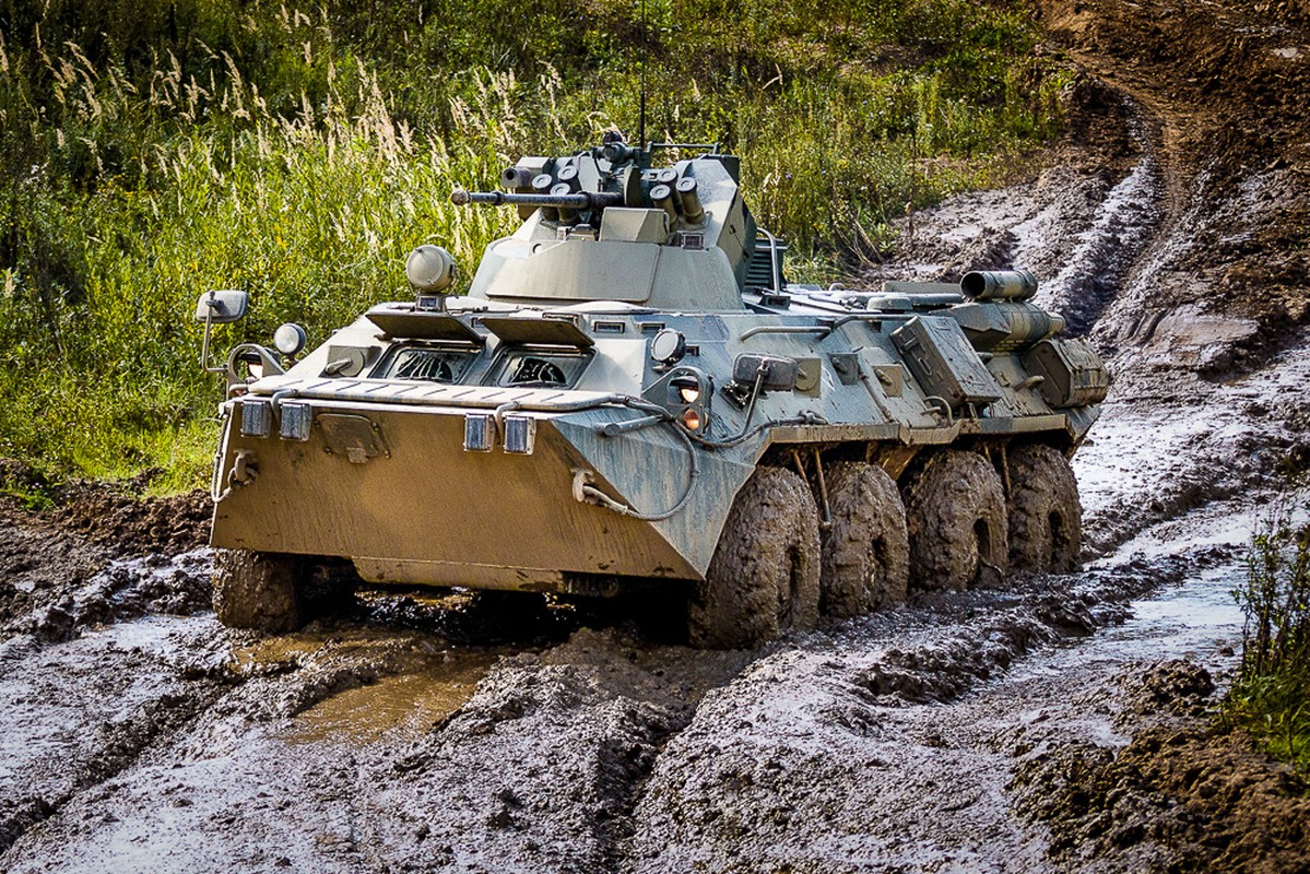 Nga: Tai xe cong nghe bi thiet giap BTR-82A dam bep dau-Hinh-8