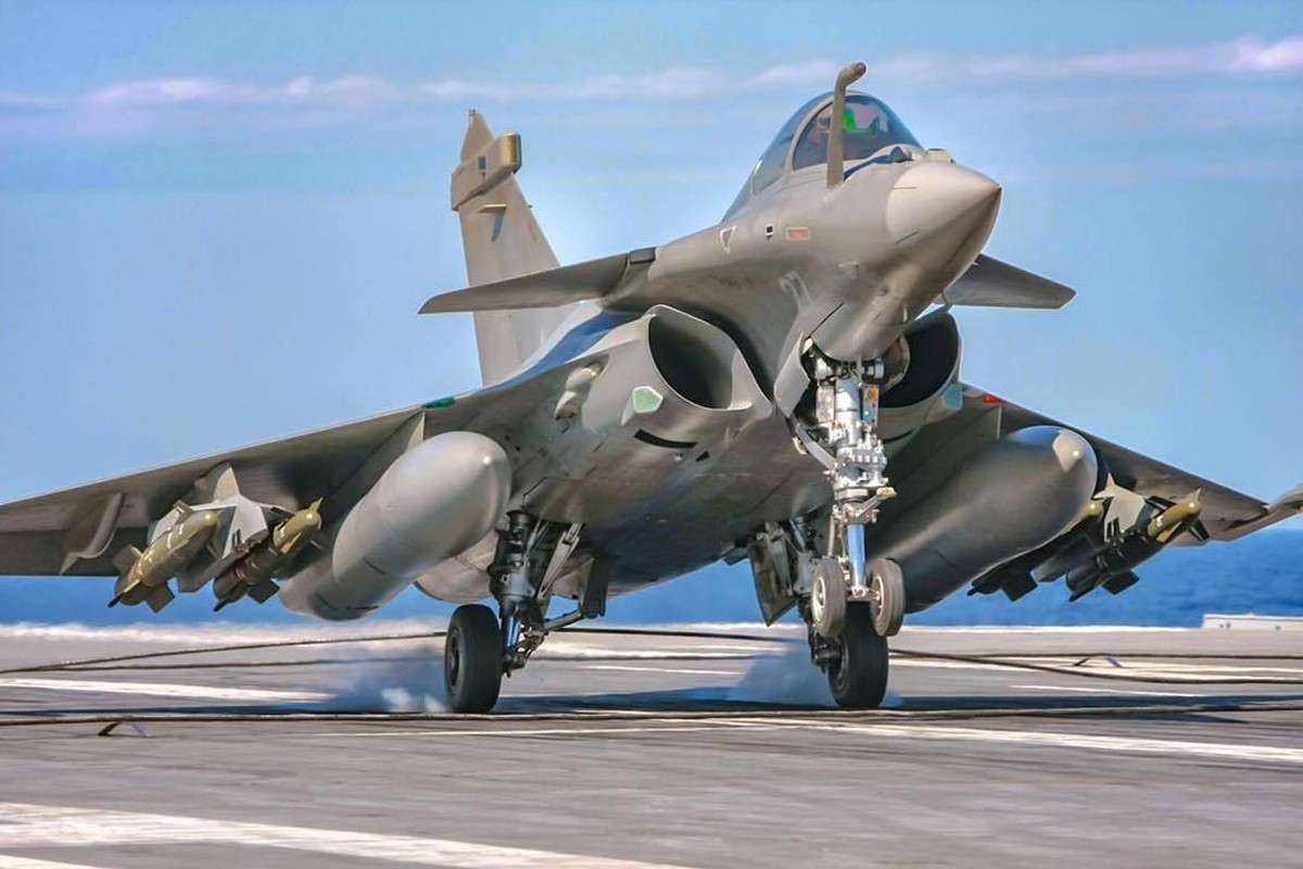 Biet Ukraine khong mua duoc F-35, Phap tranh thu chao hang Rafale-Hinh-4