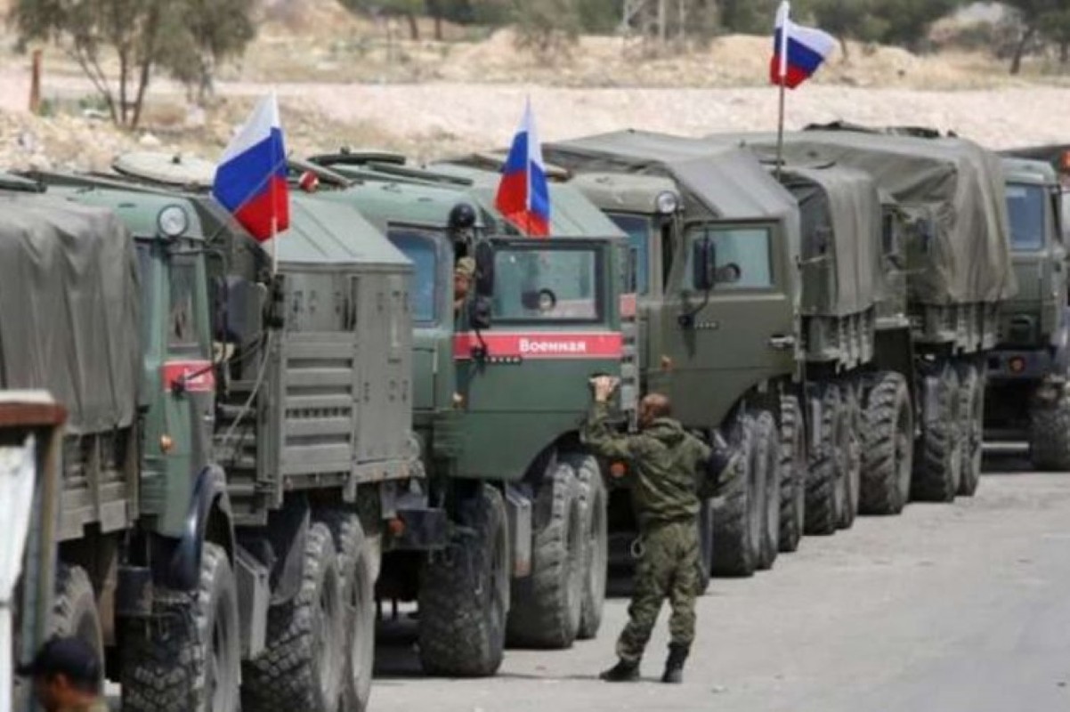 NATO gui 37.000 quan toi gan Crimea, tinh hinh cang nhu day dan-Hinh-7