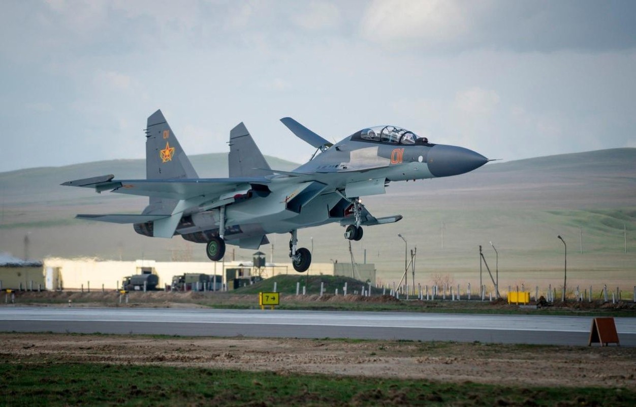 Hang loat Su-30SM cua Nga san sang o bien gioi-Hinh-17