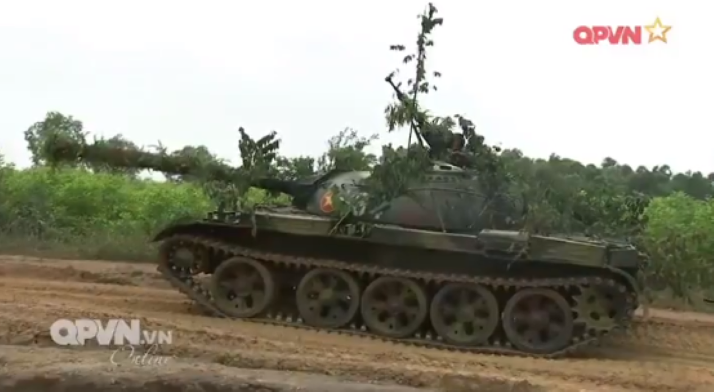 Mau xe tang T-54 doc nhat vo nhi Viet Nam dang so huu-Hinh-8