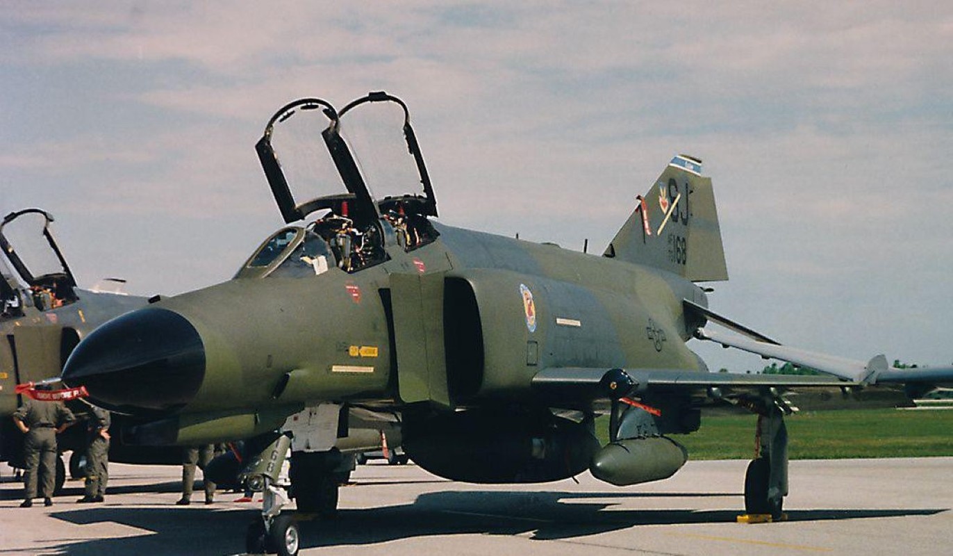 F-4E Phantom II, cu sua sai cua My sau khi rung toi ta tren bau troi Viet Nam-Hinh-24