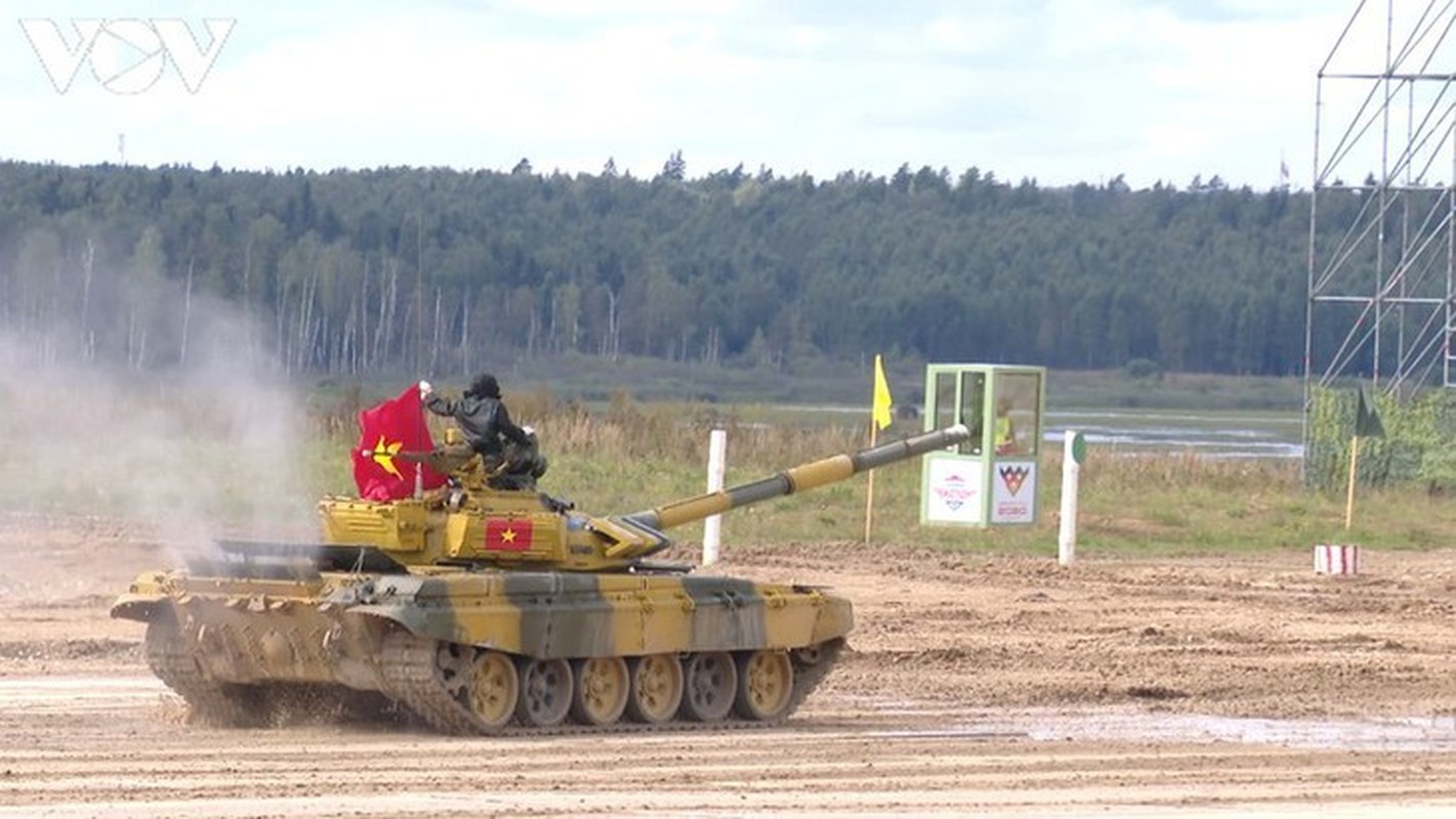 Xe tang Viet Nam doi nang huan luyen cho Tank Biathlon 2021-Hinh-11