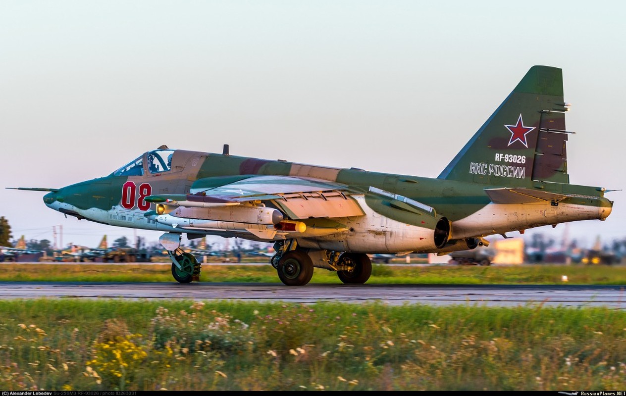 Cuong kich Su-25SM3 Nga dung con thay xang, 