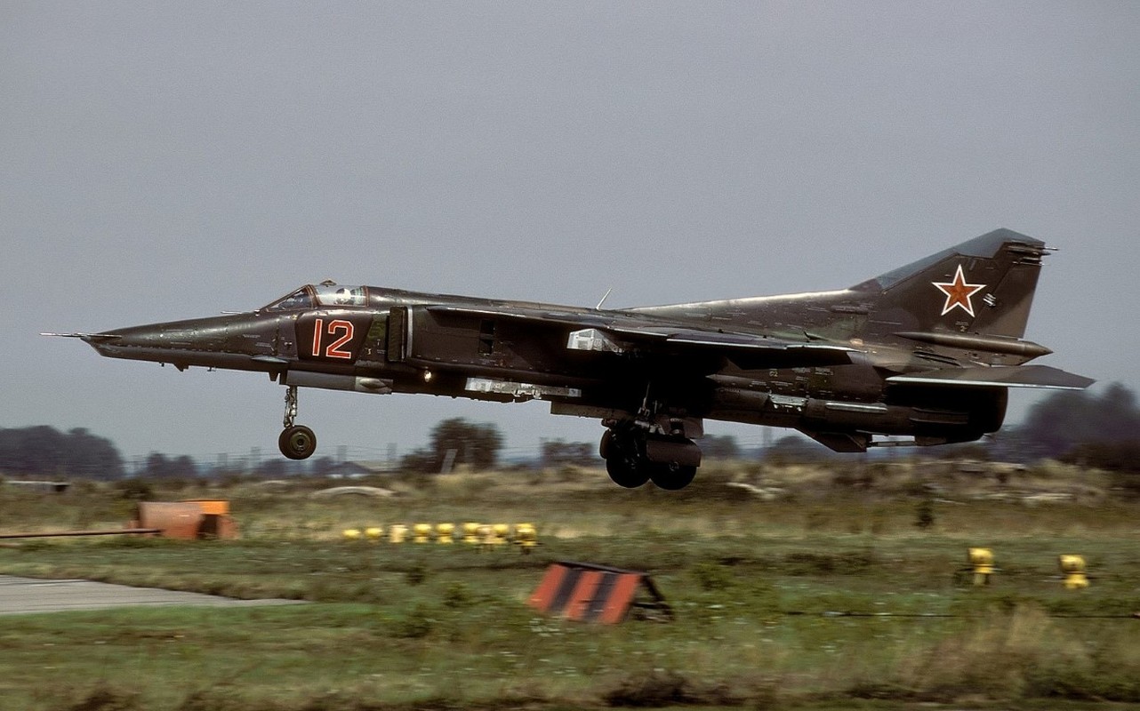 Cuong kich MiG-27 - huy hoang cuoi cung cua Mikoyan-Hinh-6