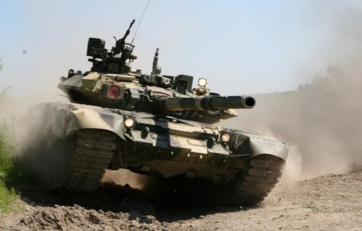 Soc: Phao binh Armenia nghien nat xe tang chu luc T-90 Azerbaijan-Hinh-5
