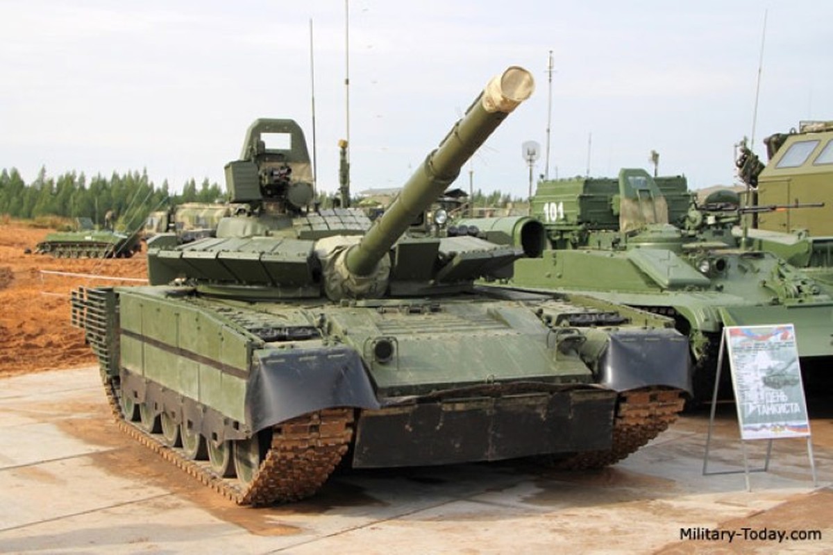 Can canh nhung xe tang T-80BMV moi nhat Nga vua cho nhap bien-Hinh-5