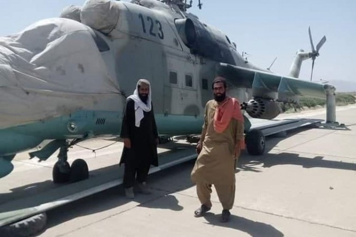 Taliban tom song mot truc thang vu trang Mi-35 moi nguyen!