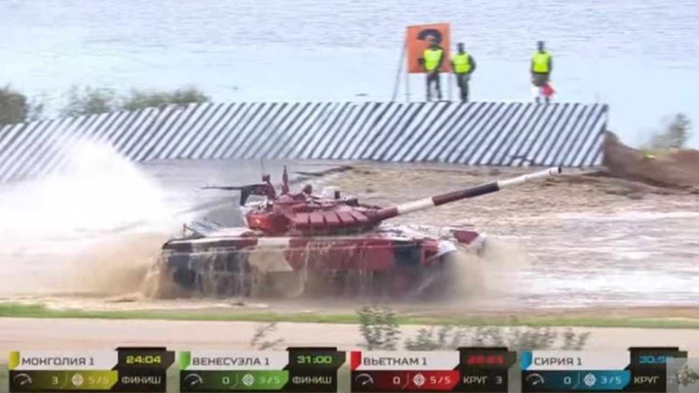 Tank Biathlon: Xe tang Viet Nam ve nhi, bia chua hien da ban trung-Hinh-10
