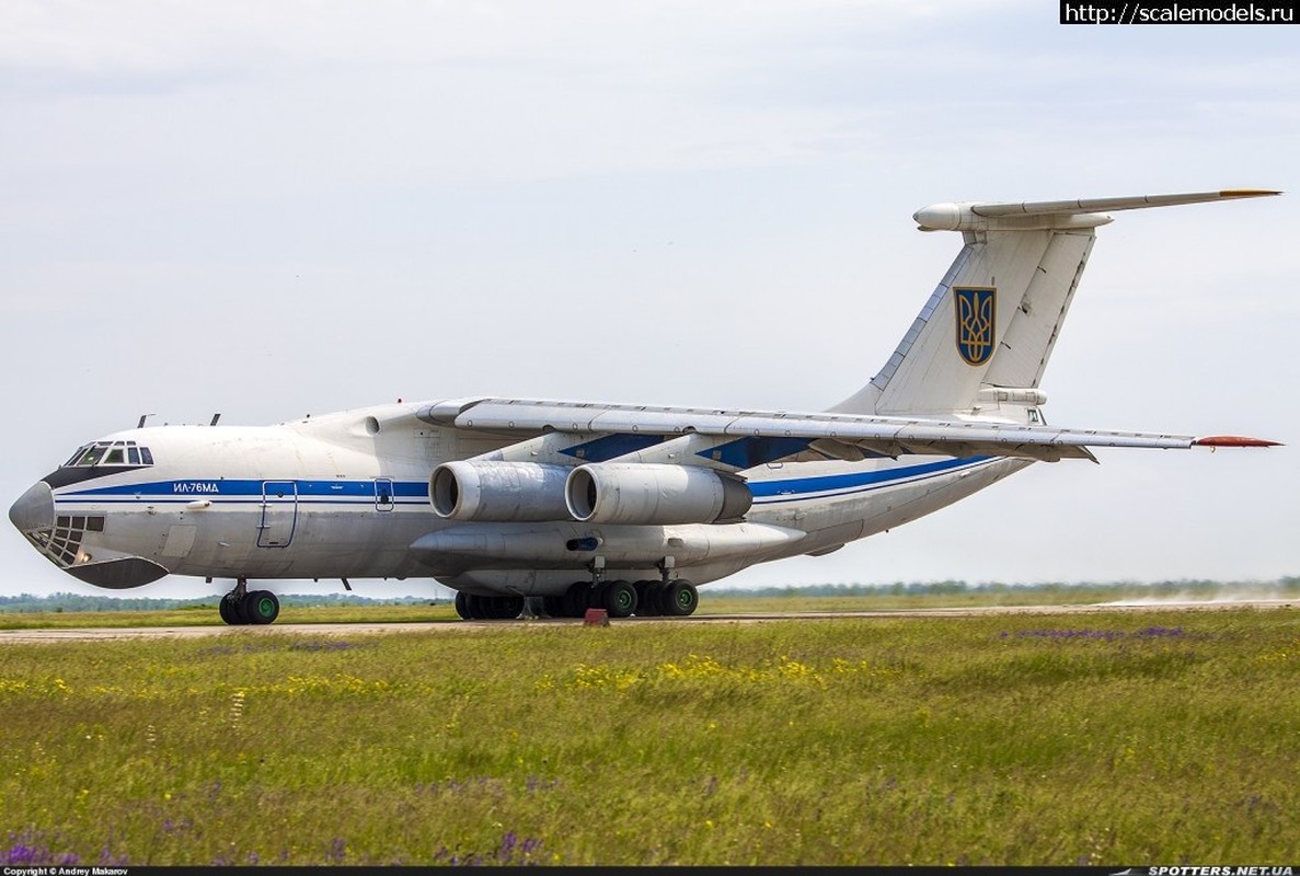 Phi cong Ukraine trom van tai co Il-76 o Afghanistan bay sang Iran ban-Hinh-2
