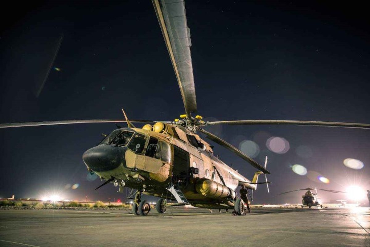 Afghanistan lan dau cho Mi-17 xuat tran, danh Taliban chay tan loan-Hinh-7