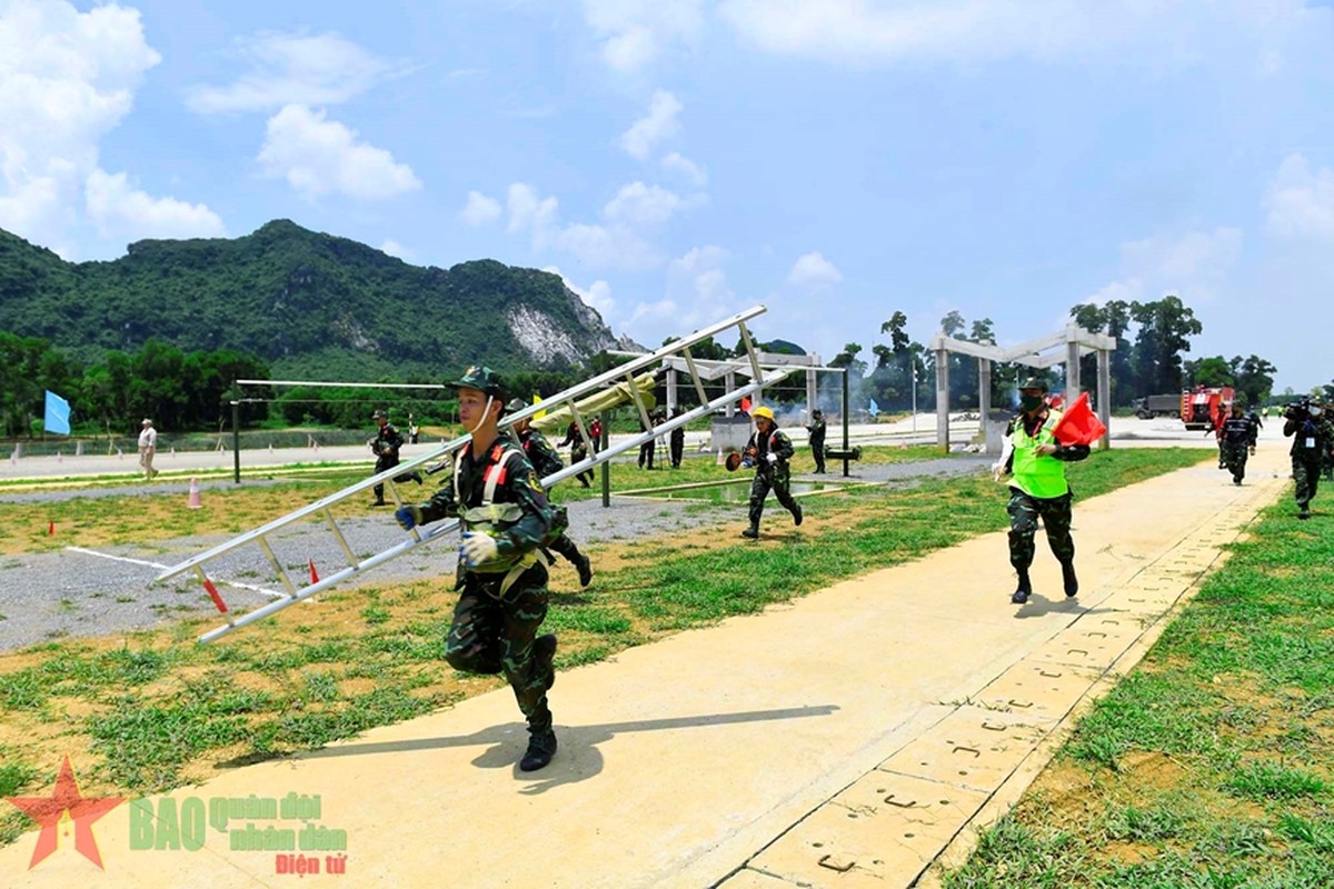 Khoanh khac an tuong trong ngay khai mac Army Games 2021 tai Viet Nam-Hinh-2